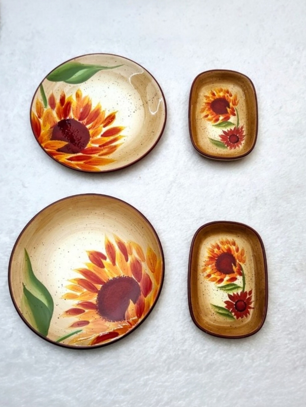 Pfaltzgraff Evening Sun Salad Plates & Hors d’Oeuvre Trays Set (4 Pieces)